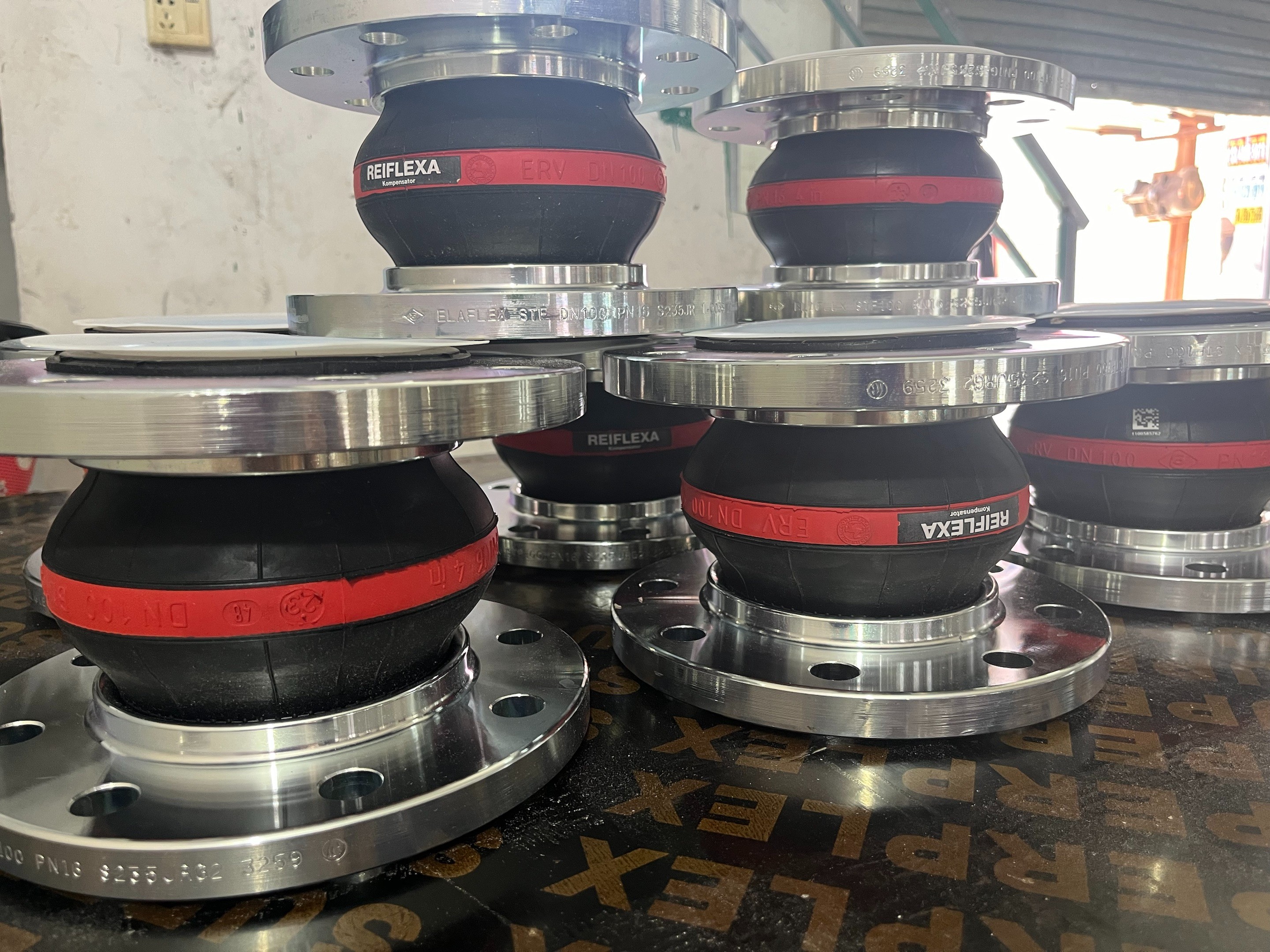 elaflex橡胶膨胀节ERV-BR 80.16高耐磨性