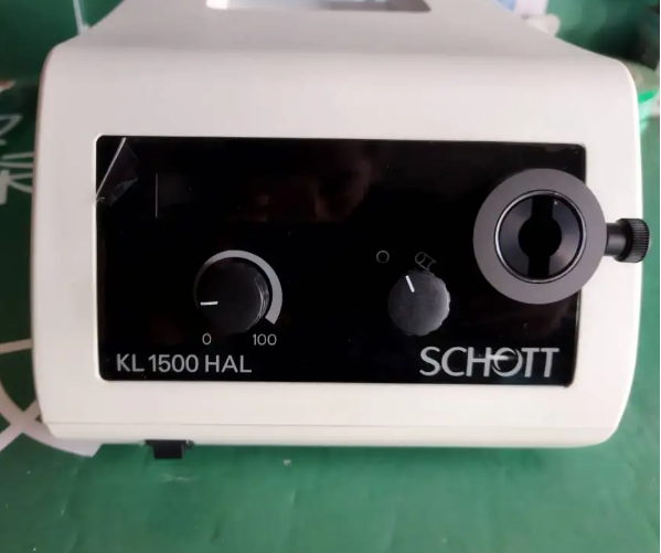 德国  Schott AG光源 KL 1500 HAL卤素光源